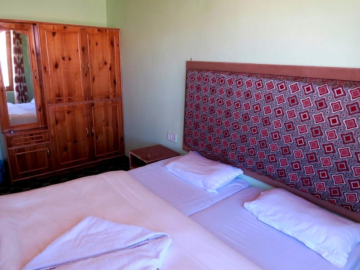 Tsomoriri Hotel Lake View Karzok Bagian luar foto
