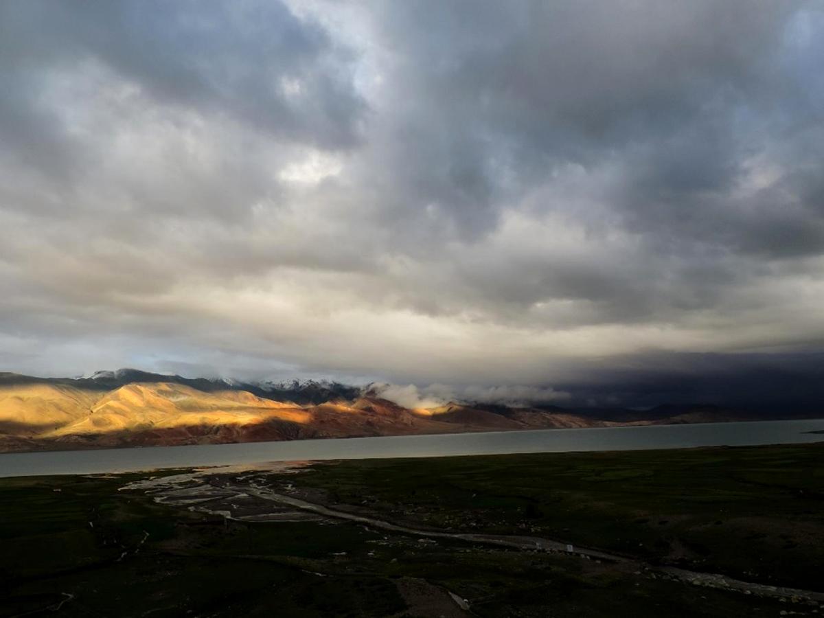 Tsomoriri Hotel Lake View Karzok Bagian luar foto