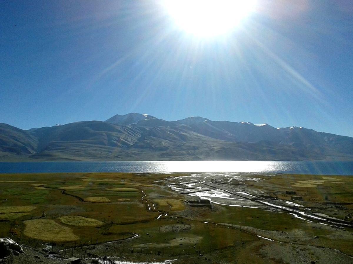 Tsomoriri Hotel Lake View Karzok Bagian luar foto